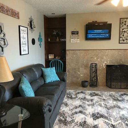 Anchorage Uptown Suites Luaran gambar