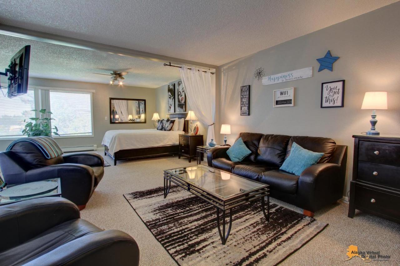 Anchorage Uptown Suites Luaran gambar